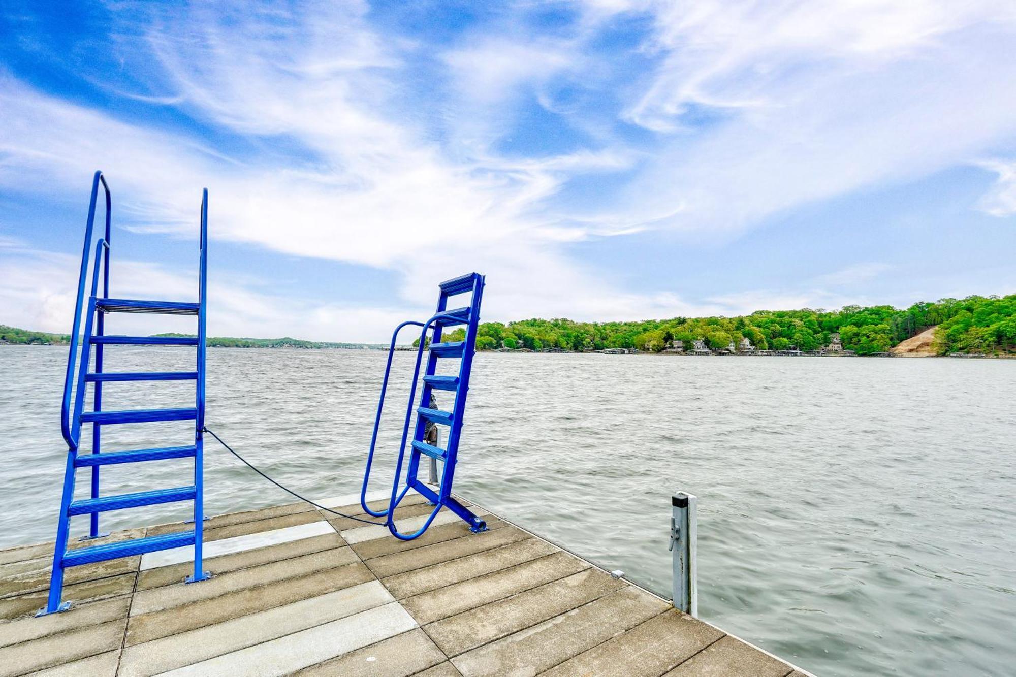 Townhouse With Shared Dock On Lake Of The Ozarks! Екстер'єр фото