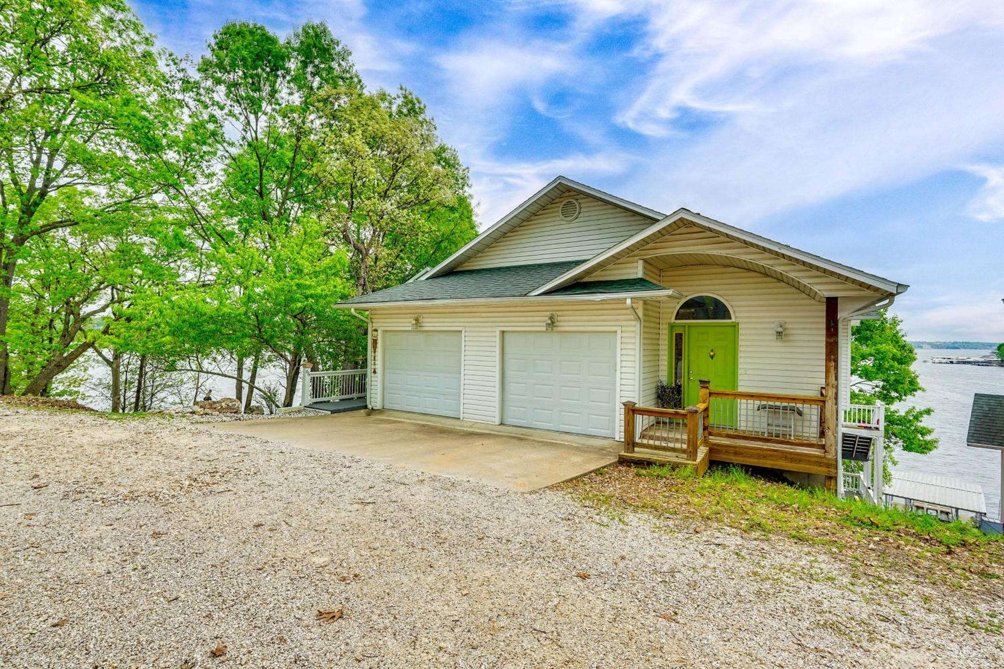 Townhouse With Shared Dock On Lake Of The Ozarks! Екстер'єр фото