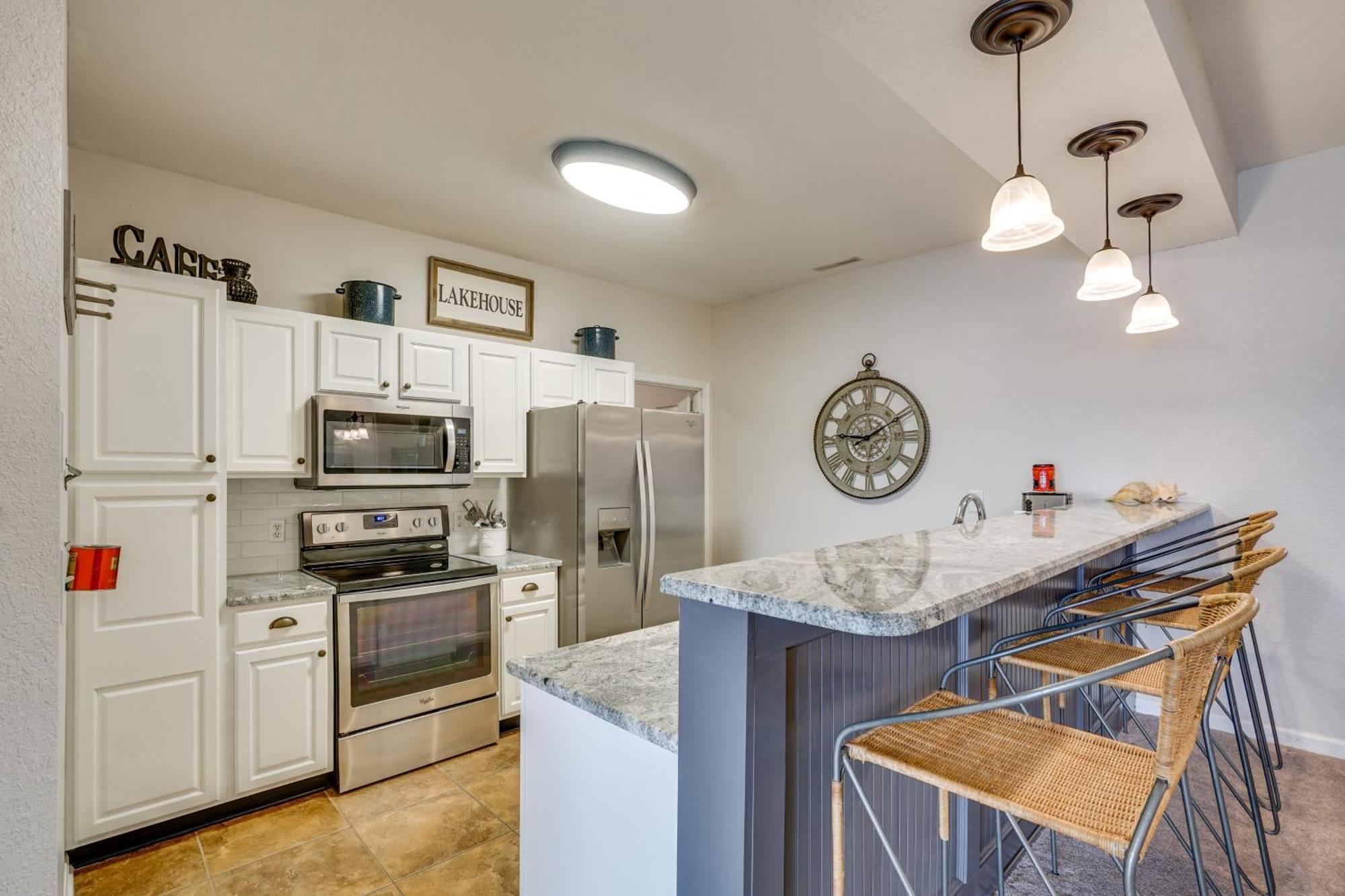 Townhouse With Shared Dock On Lake Of The Ozarks! Екстер'єр фото