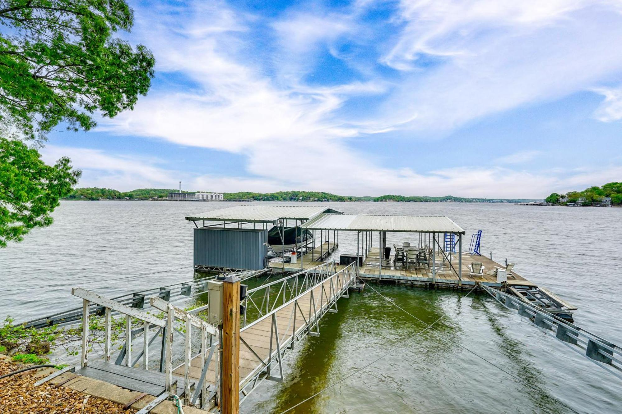 Townhouse With Shared Dock On Lake Of The Ozarks! Екстер'єр фото